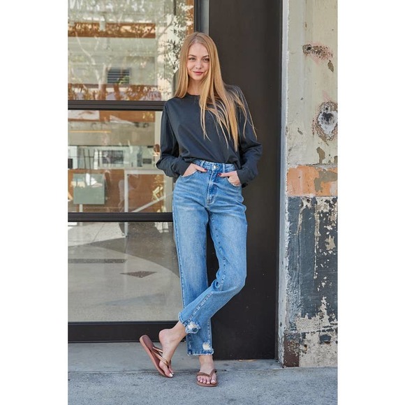 Top Tier Los Angeles Mom Jeans HW Destressed - Picture 2 of 3